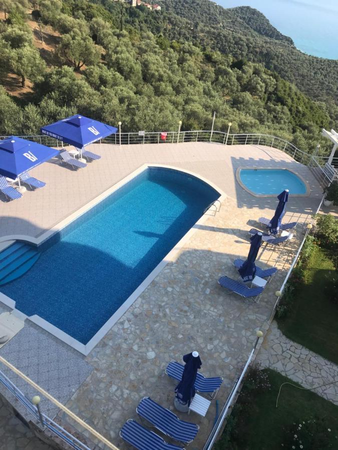 Hotel Vila Kafe Lukovë 외부 사진