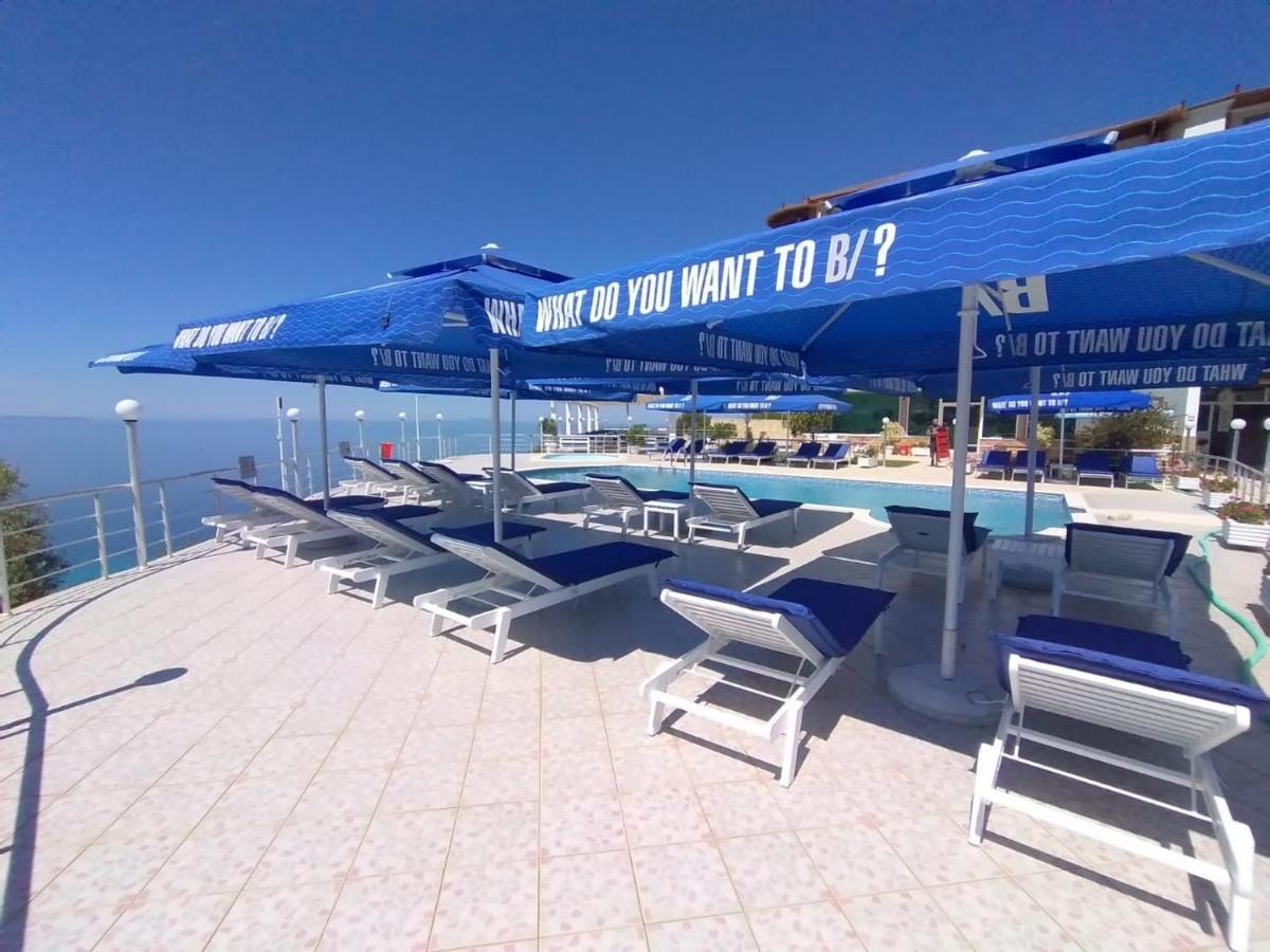Hotel Vila Kafe Lukovë 외부 사진