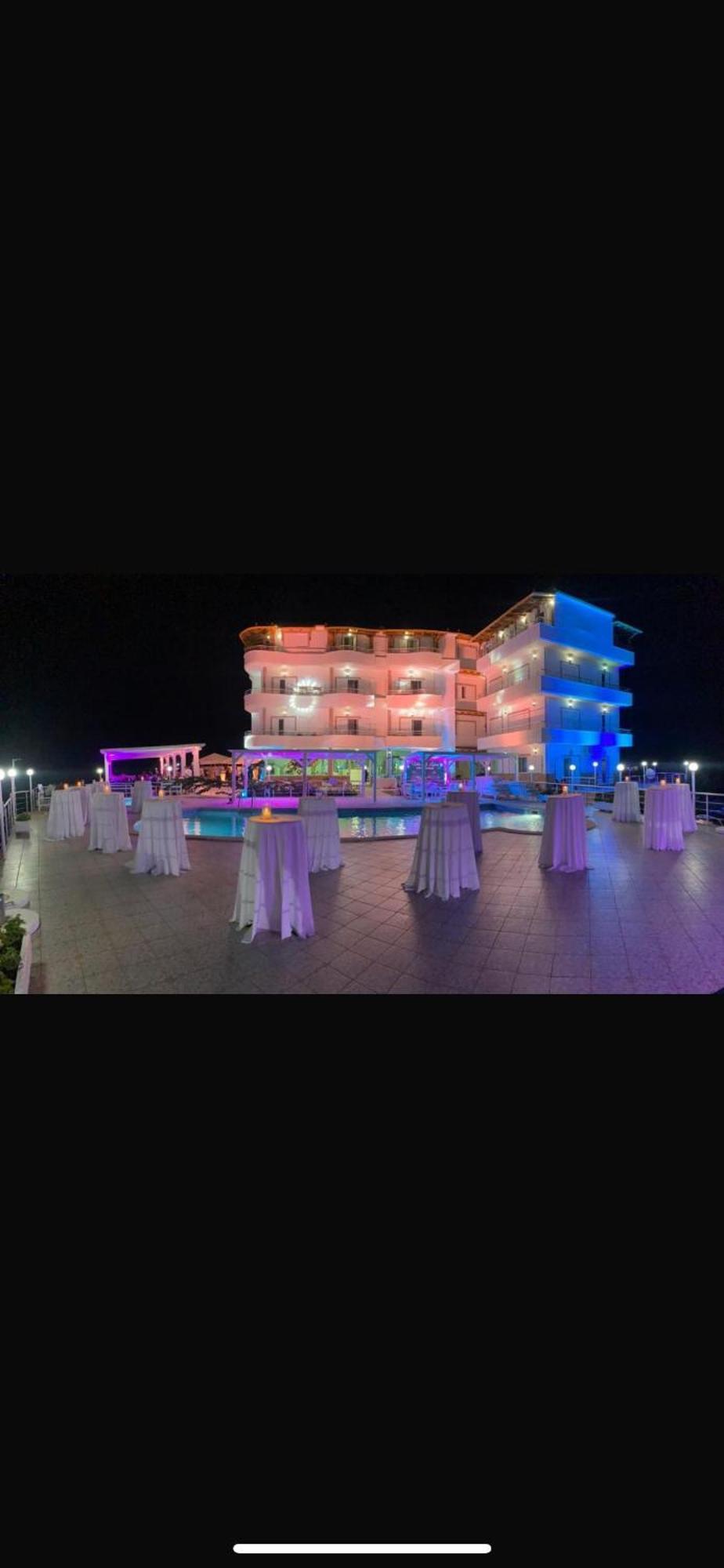 Hotel Vila Kafe Lukovë 외부 사진