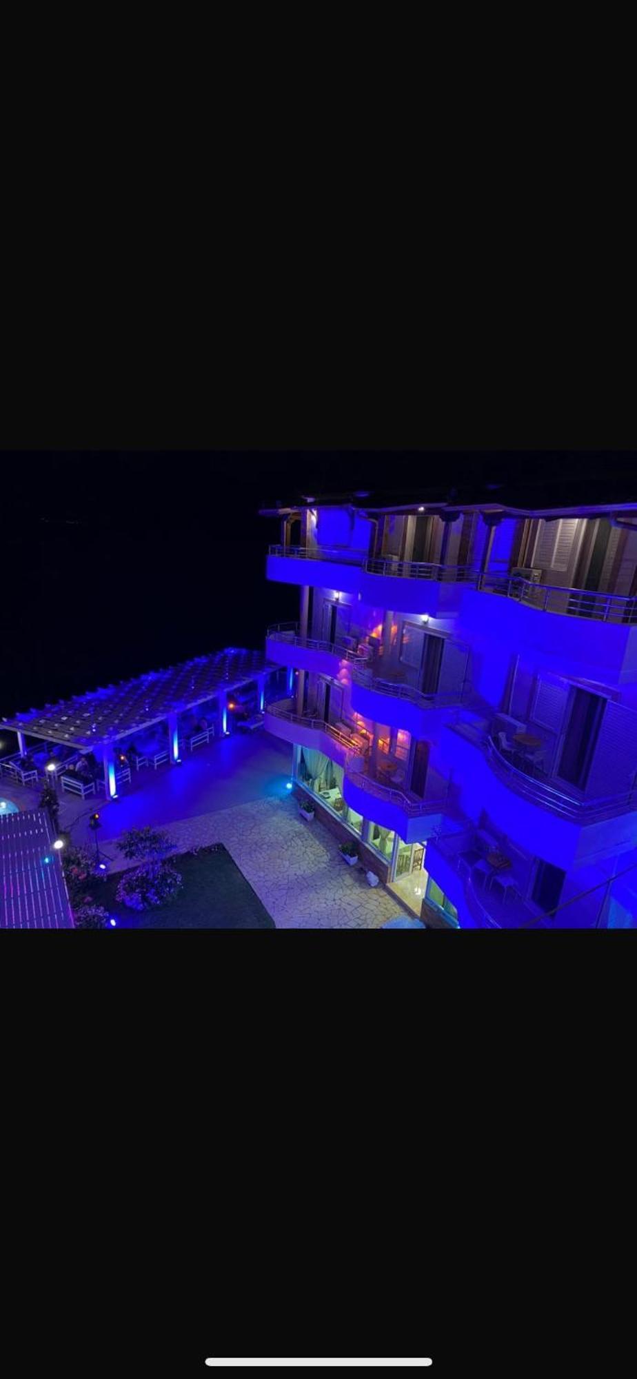 Hotel Vila Kafe Lukovë 외부 사진