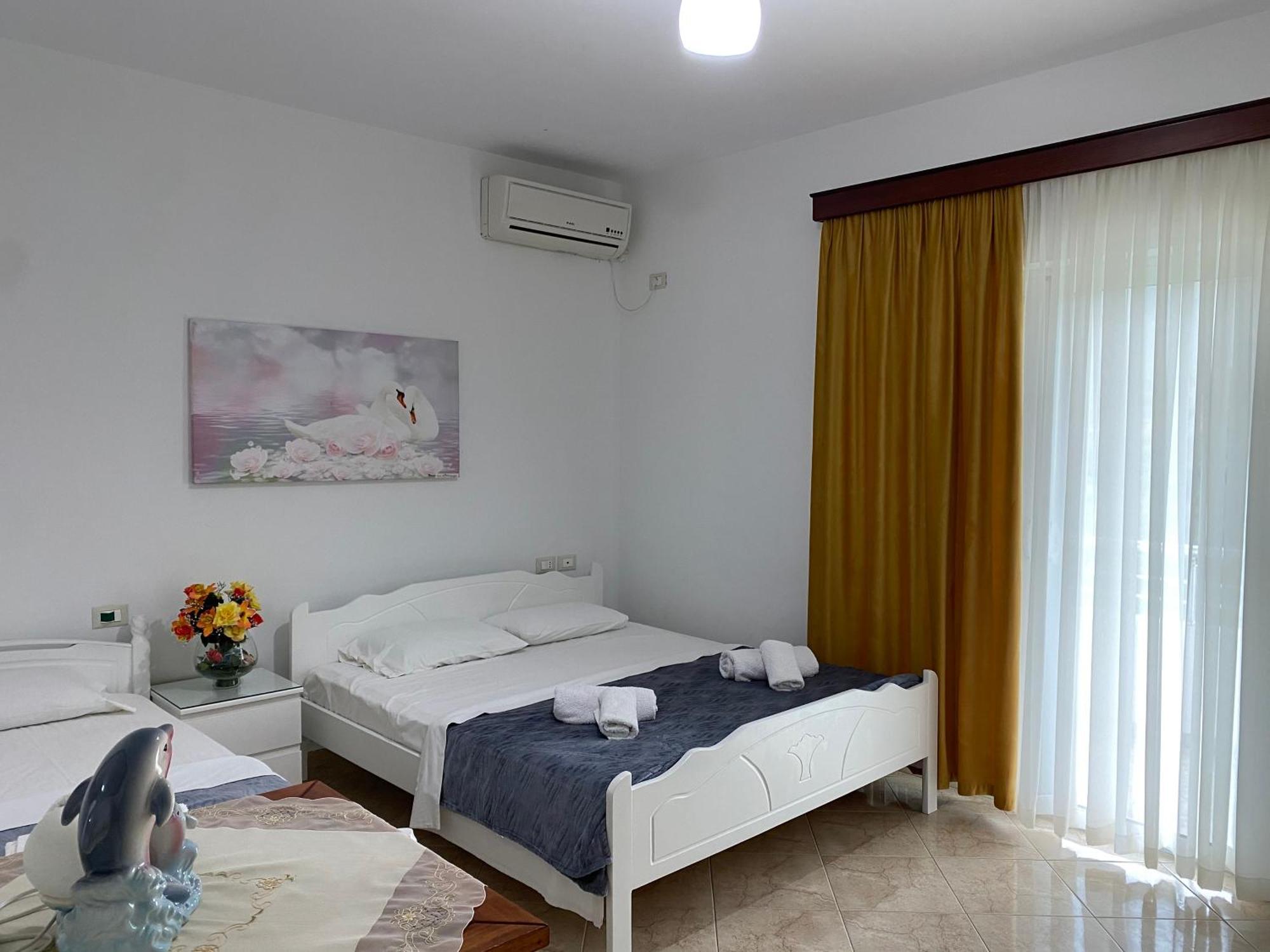 Hotel Vila Kafe Lukovë 외부 사진