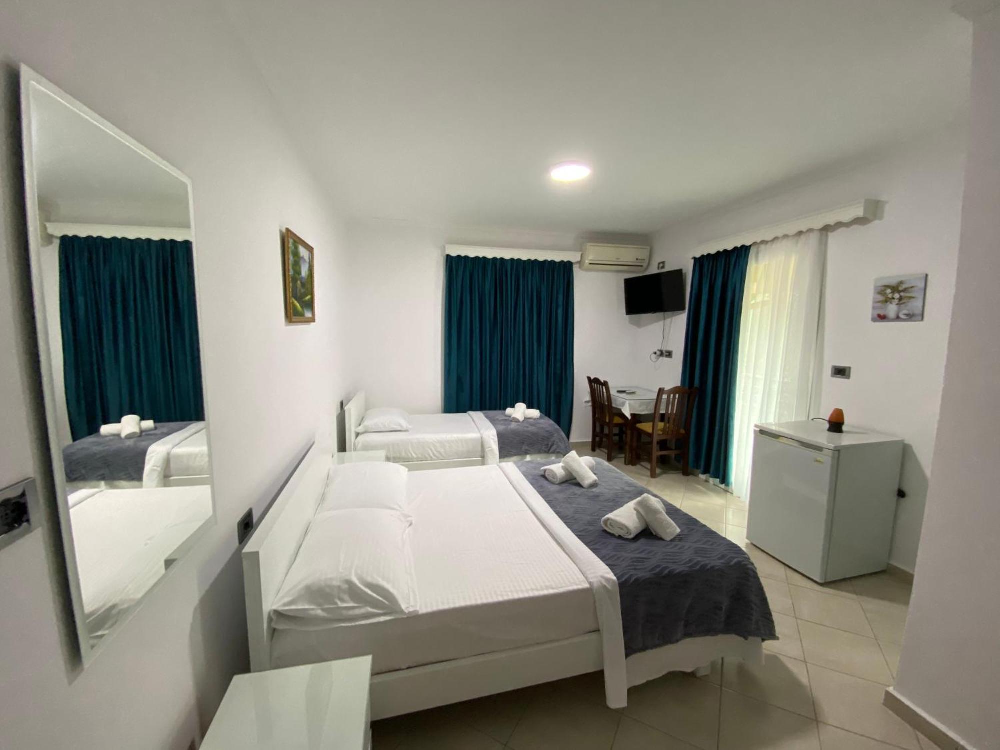 Hotel Vila Kafe Lukovë 외부 사진