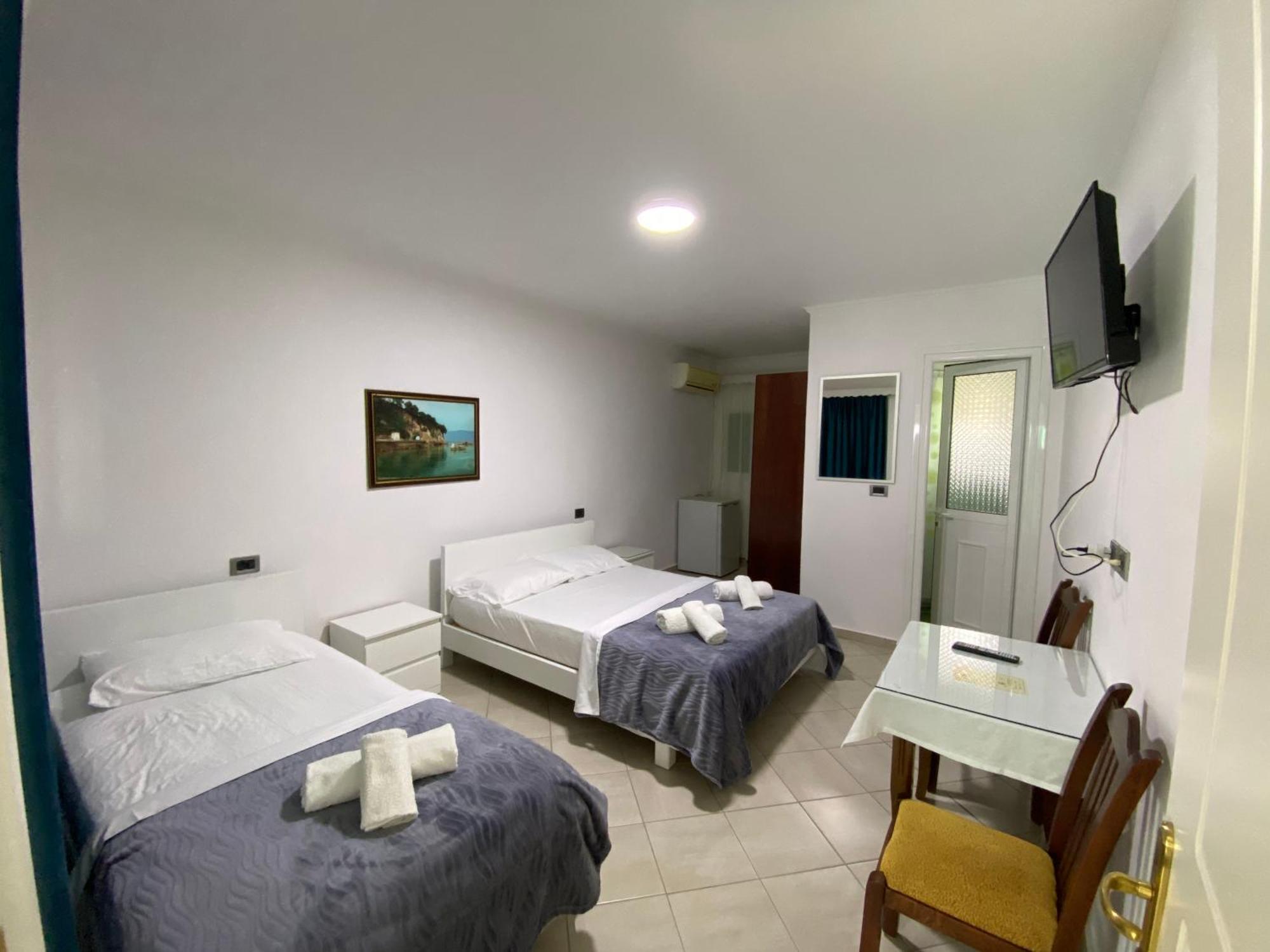 Hotel Vila Kafe Lukovë 외부 사진