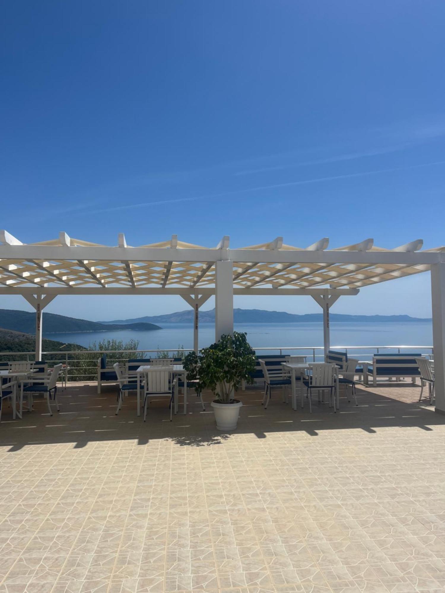 Hotel Vila Kafe Lukovë 외부 사진