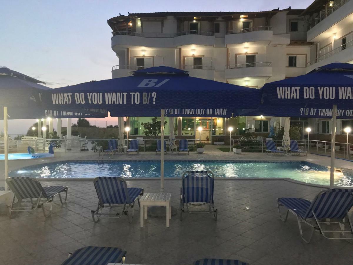 Hotel Vila Kafe Lukovë 외부 사진