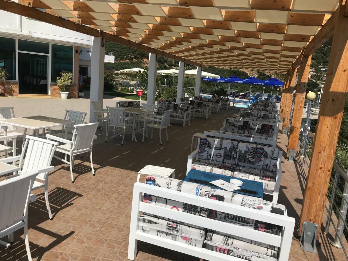 Hotel Vila Kafe Lukovë 외부 사진